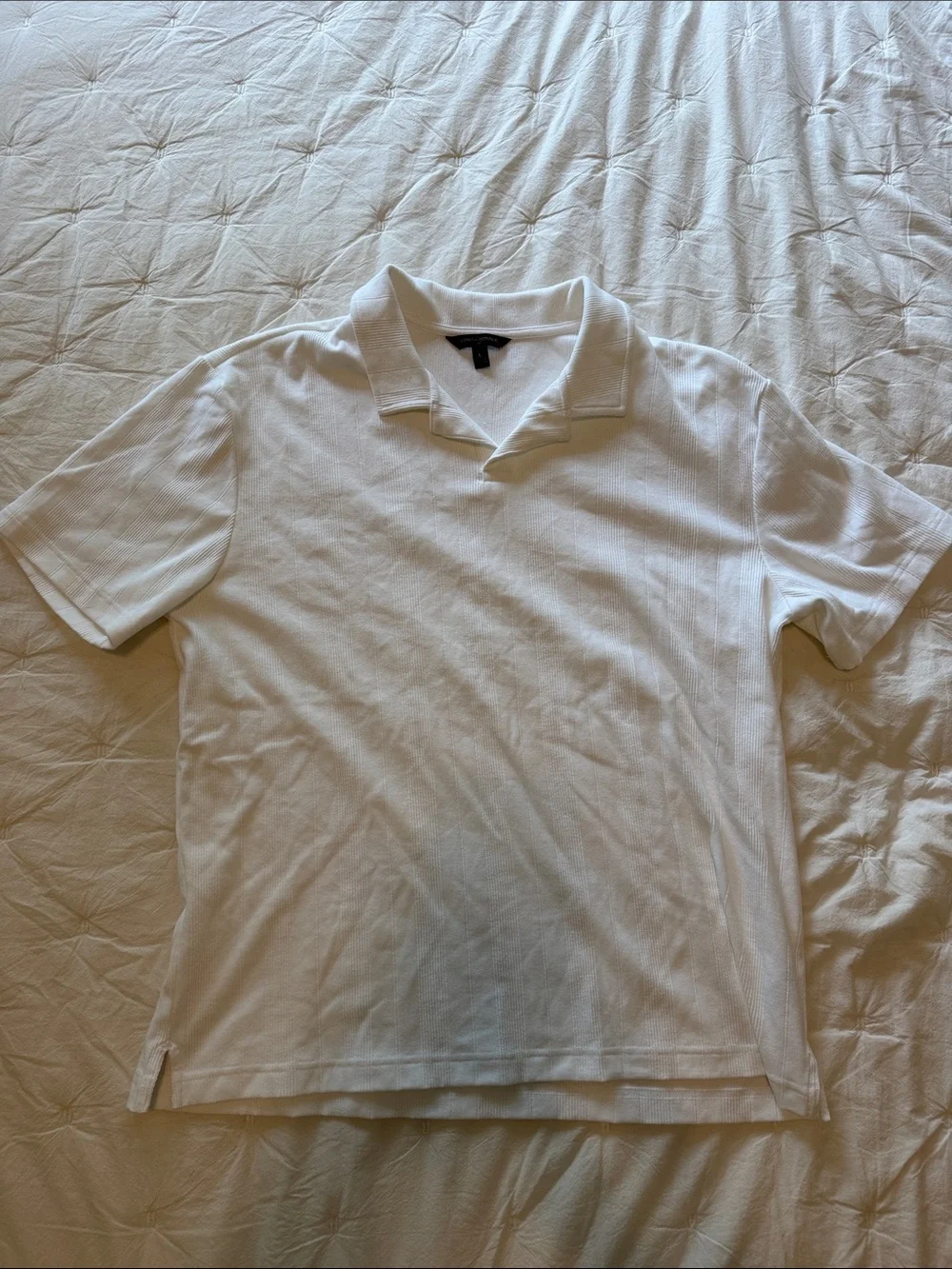 Banana Republic Men's White Textured Polo Shirt
